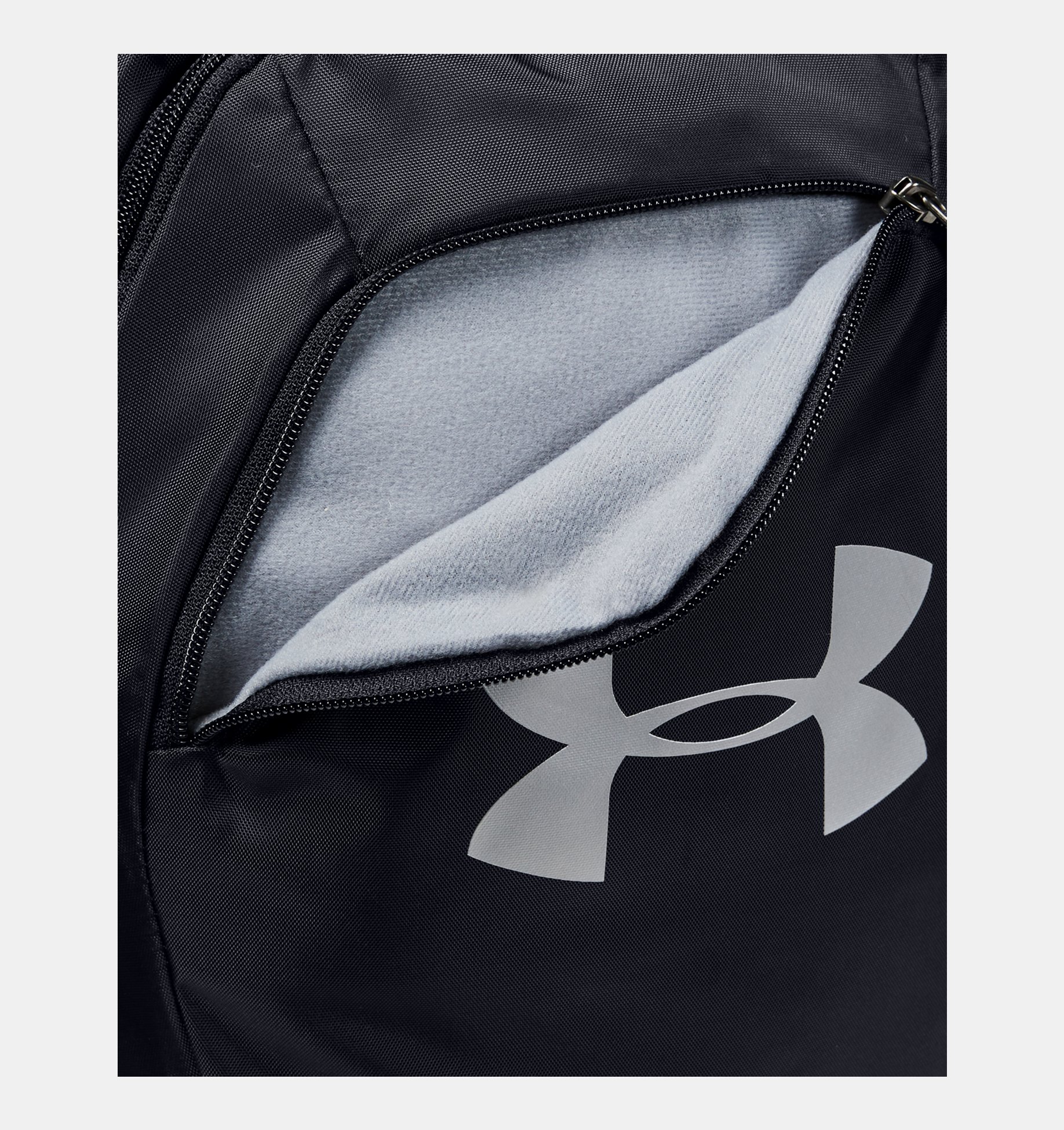 002 One Size Fits Most /Metallic Gold Visiter la boutique Under ArmourUnder Armour Adult Undeniable Sackpack Black 